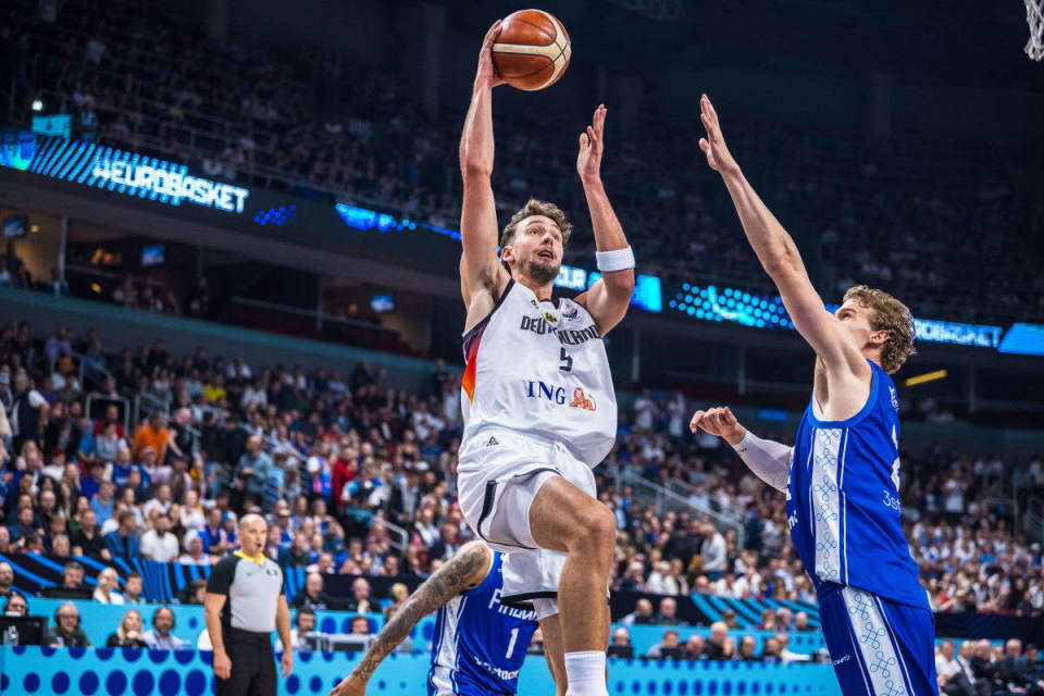 穆里宁三分, 篮板, 次晋级决赛 穆里宁三分, 篮板, 次晋级决赛