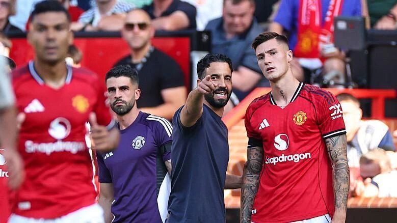 BiI, 锋线大幅换, 霍伊伦两大 BiI, 锋线大幅换, 霍伊伦两大